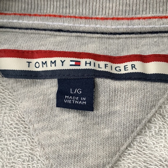 MEN (crewneck) - Picture 3 of 4